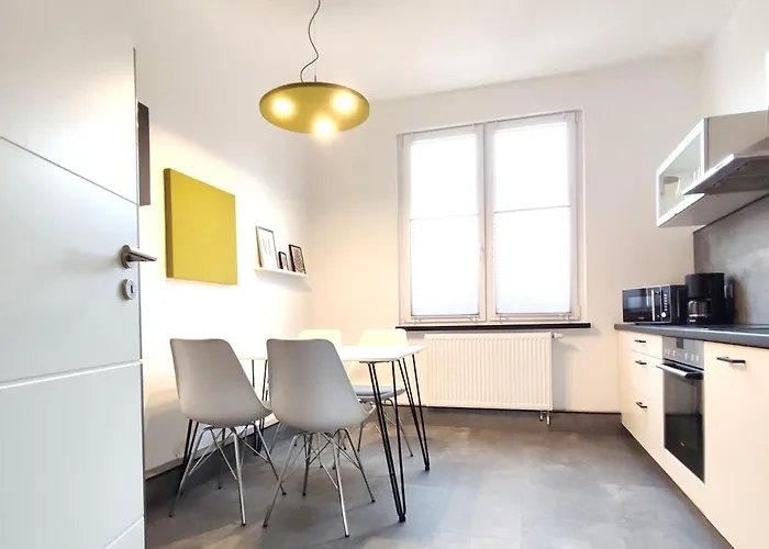 Grosse 65 Qm Projekt-&monteurwohnung 6 Betten Wlan *