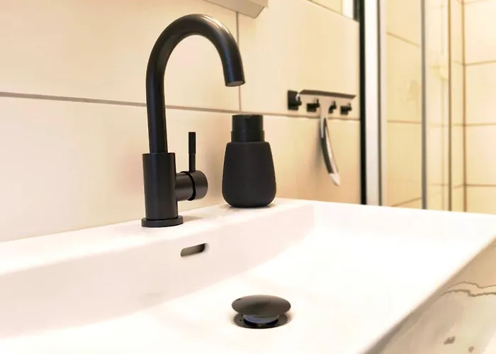 Grosse 65 Qm Projekt-&monteurwohnung 6 Betten Wlan * Herford