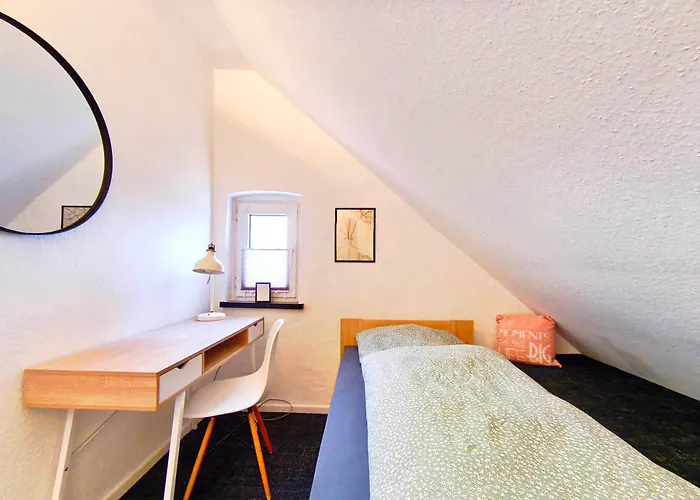 Grosse 65 Qm Projekt-&monteurwohnung 6 Betten Wlan Herford